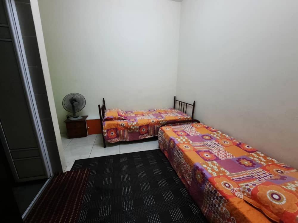 Homestay Ipoh Pengkalan Zawiah Bagian luar foto